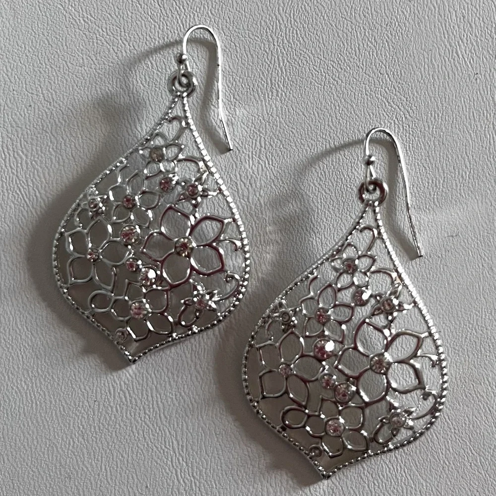 Boho Flower Filigree Earrings Vintage Teardrop Women’s Earrings